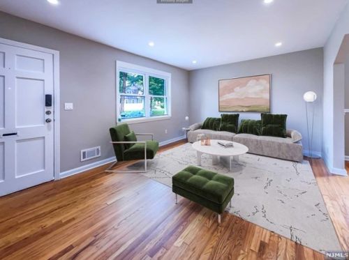 1251 Overlook Ave, Teaneck, NJ 07666-5914