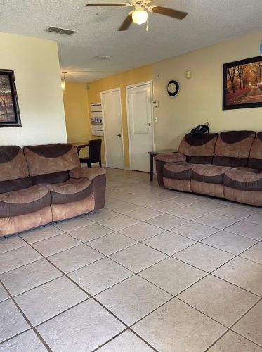 9102 Ava Lake Dr, Orlando, FL 32810-2018