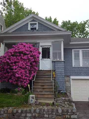 44 Ingleside Ave, Worcester, MA 01604-3020