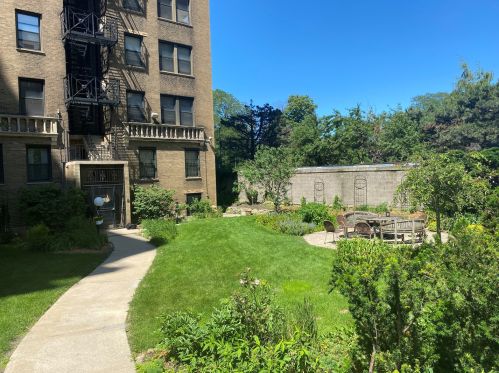 1765 55th St, Chicago IL  60615-5901 exterior