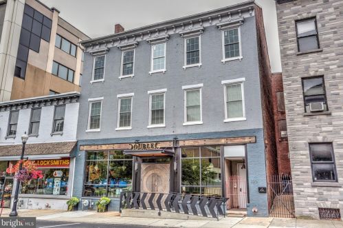 220 Prince St, Lancaster PA 17603-5878 exterior