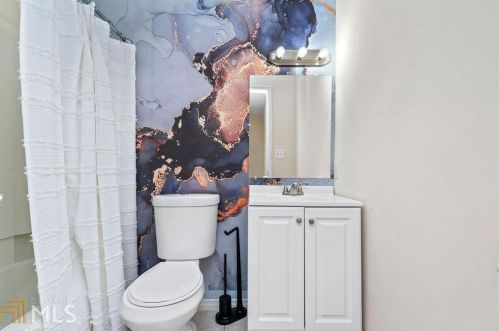 6276 Creekford Dr, Lithonia GA  30058-7913 exterior