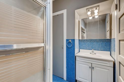 2333 Lawndale Ave, Chicago IL 60803-4221 exterior