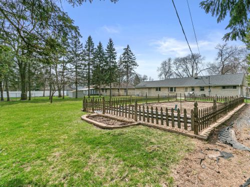 3406 95, Milwaukee WI 53222-3555 exterior