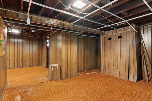 2233 63, Milwaukee WI 53213-1558 exterior