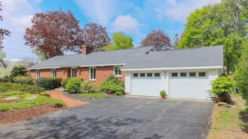 22 Ridge Rd, Concord, NH 03301-3017