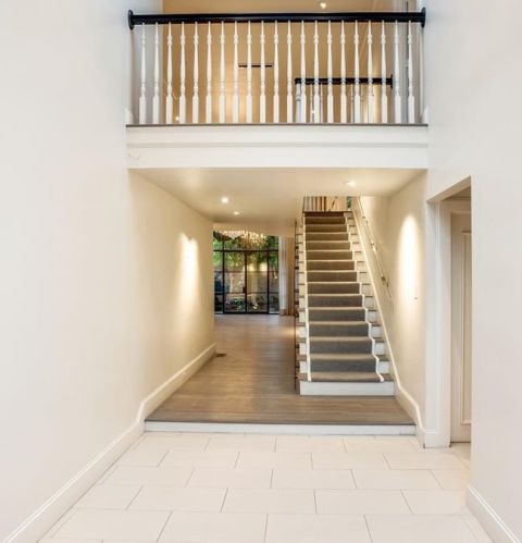 4671 Christopher Pl, Dallas TX  75204-1610 exterior