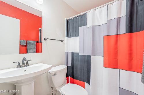 6725 Hawk Dr, Tucson AZ  85730-3247 exterior