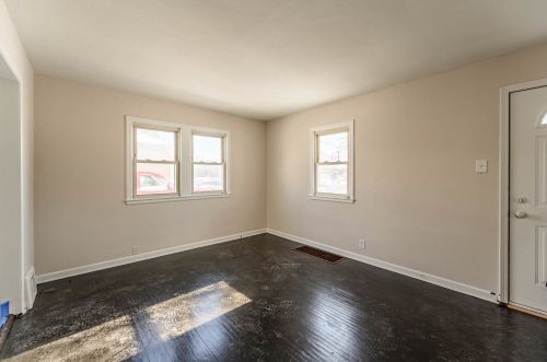 1219 Jefferson St, Joliet, IL 60435-6856