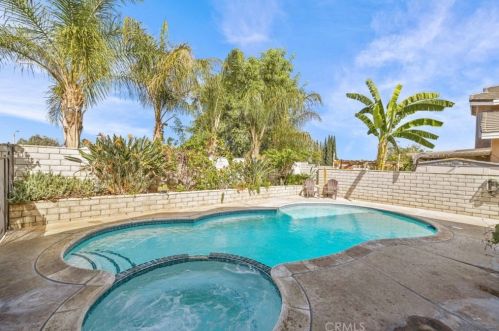 11569 Allwood Dr, Riverside CA 92503-0802 exterior