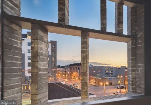 1355 Kater St, Philadelphia PA 19147-1817 exterior