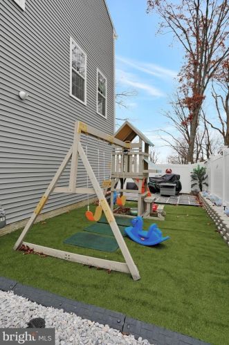 77 Overlook Dr, Hanover PA 17331-9136 exterior