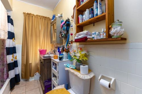 12 Humes St, Providence RI 02907-3203 exterior