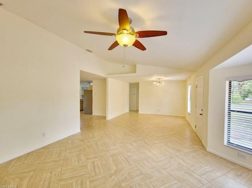 6180 Dogwood Way, Naples, FL 34116-4808