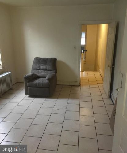 4014 6 St, Philadelphia PA 19140-2501 exterior