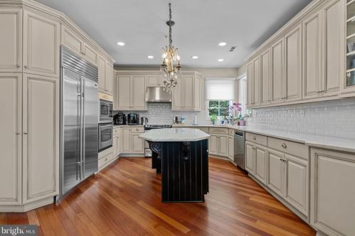 2214 Denbeigh Dr, Jamison PA 18929-1446 exterior