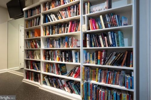 1201 Wilkes St, Alexandria VA 22314-5907 exterior