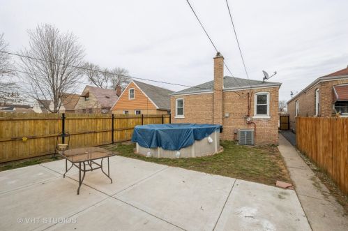 6236 Melvina Ave, Chicago IL 60638-4308 exterior