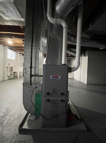 860 Mangin Ave, Meskegon MI  49442-5117 exterior