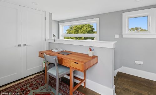 3621 Hermitage Ave, Chicago IL 60613-3507 exterior