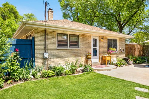 3765 Griffin Ave, Milwaukee WI 53207-3919 exterior