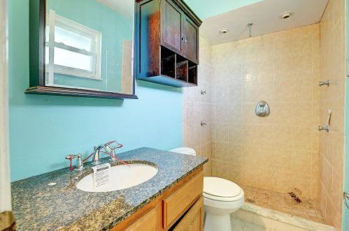 581 Ferris Dr, Fort Pierce FL 34983-8631 exterior