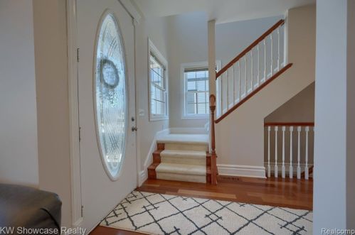 966 Smith Ave, Bham MI  48009-4709 exterior