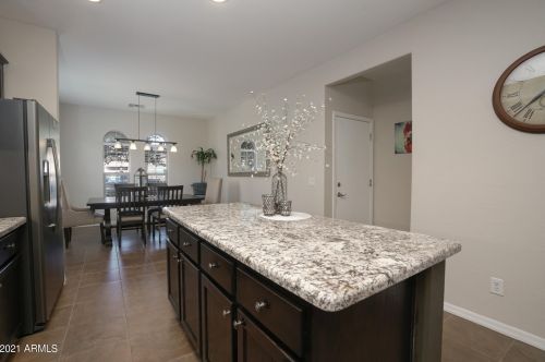 253 Jade Dr, Chandler AZ 85286-1646 exterior