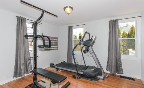 4 Westville Rd, Plaistow NH exterior