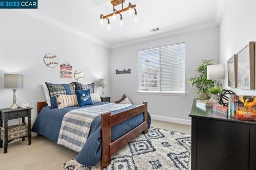 952 Maplegate Ct, Concord CA  94521-5450 exterior