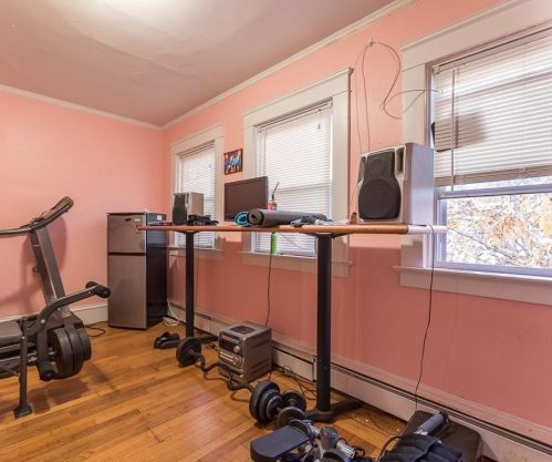 133 Babcock St, Providence RI 02905-1403 exterior