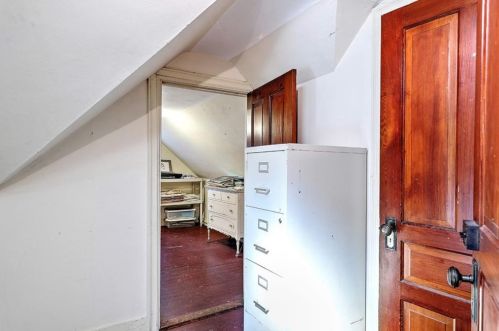 199 Rochambeau Ave, Providence RI 02906-1909 exterior