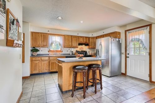 59 Pembroke Rd, Concord NH 03301-5707 exterior