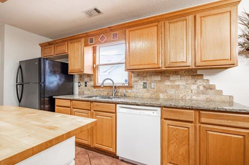 2862 Oakwilde Ct, Lithonia GA 30039-4914 exterior