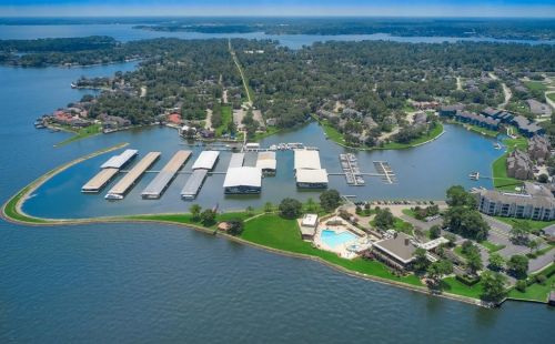 12222 Hawthorne Dr, Montgomery TX 77356-5449 exterior