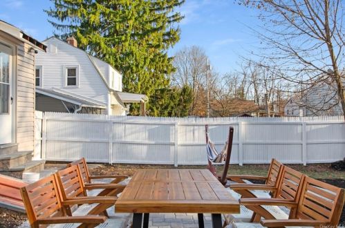 17 State St, Middletown NY 10940-6707 exterior