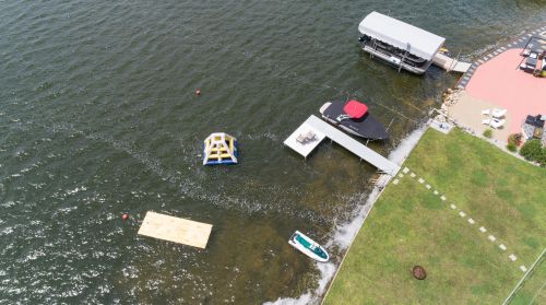 952 Eagle Lk Dr, Kalamazoo MI 49009-8429 exterior