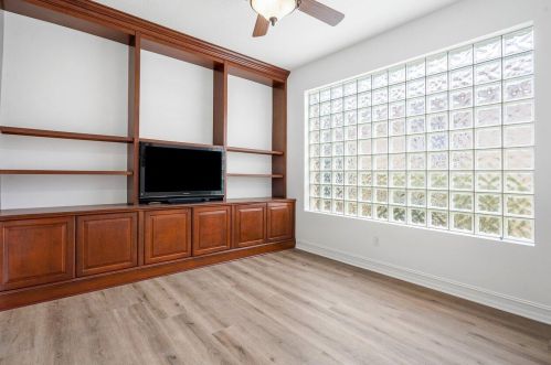 10860 Green Valley Walk, Boynton Beach FL 33437-3911 exterior