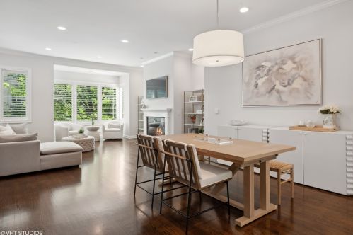 446 Superior St, Chicago IL  60654-3497 exterior