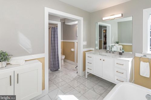 41 Manning Ln, Trenton NJ  08648-1018 exterior