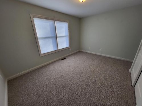 1 Crabapple Ct, Saint Louis MO 63132-3422 exterior