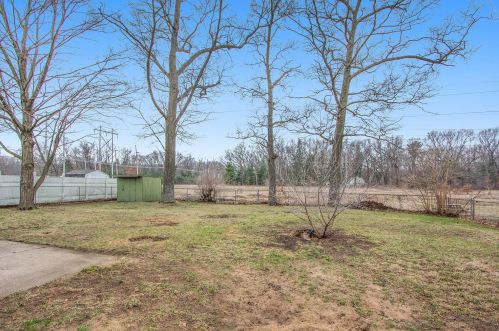 2171 Dangl Rd, Meskegon MI 49444-8748 exterior