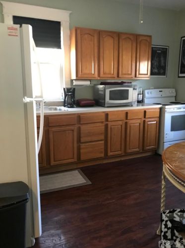 61 Plum St, New Brunswick NJ 08901-1829 exterior