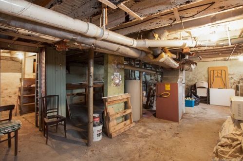 90 Smt St, Manchester CT 06040-4263 exterior