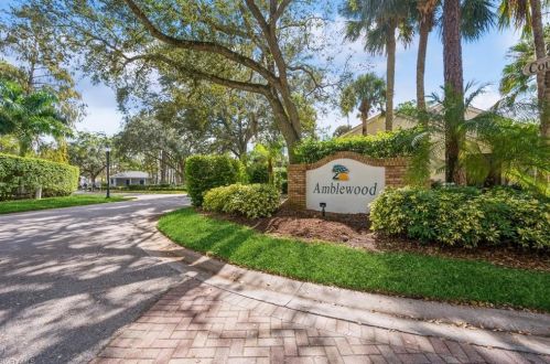 103 Amblewood Ln, Naples FL 34105-7104 exterior