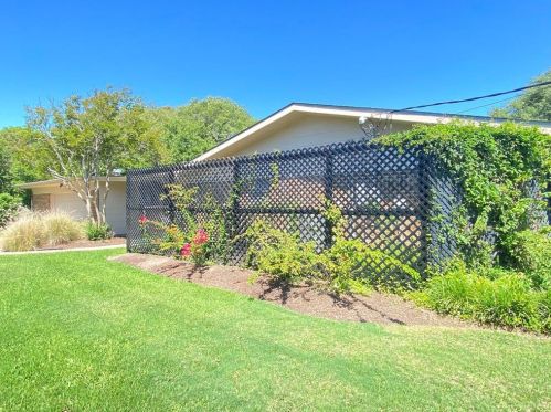 2623 51st St, Galveston TX 77551-5614 exterior