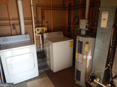 12302 Herrington Manor Dr, Silver Spring MD 20904-1673 exterior