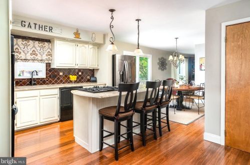 118 Lenox Ave, Trenton NJ 08620-1707 exterior