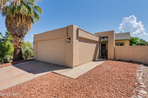 980 Independence Ave, Tucson, AZ 85748-1982