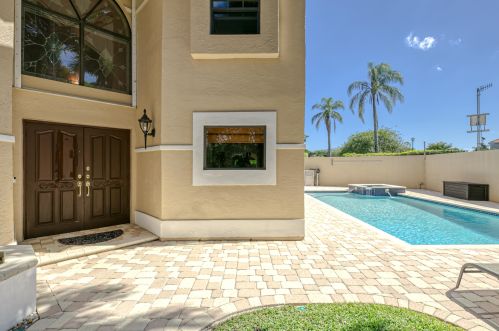 22700 Caravelle Cir, Boca Raton FL  33433-5926 exterior